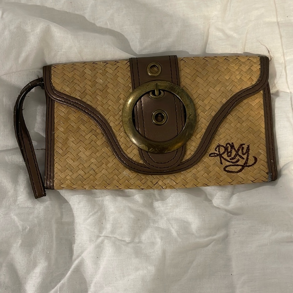 Roxy wristlet